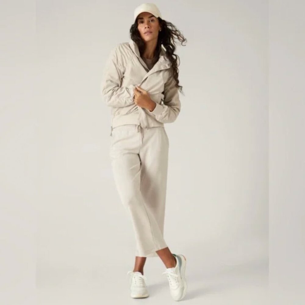 EUC ATHLETA Seasoft Mid-Rise Straight Crop Pant 982929 in Abalone Ivory Grey XL - Picture 3 of 15